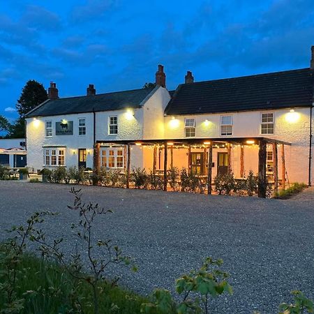 The Black Bull Inn Lowick  Extérieur photo